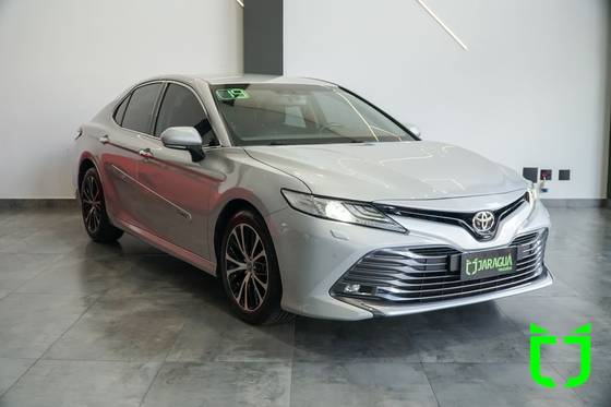 TOYOTA CAMRY 3.5 XLE V6 24V GASOLINA 4P AUTOMÁTICO